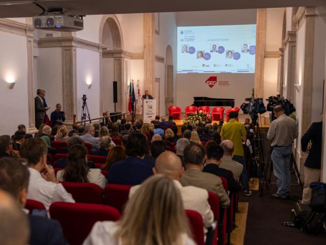 Virgílio Macedo (OROC, President) Addresses the IESBA Conference